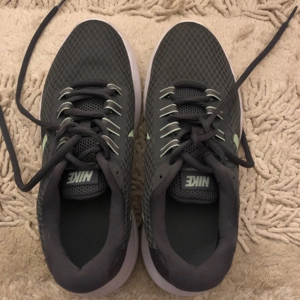 Nike Grey And Mint Lunar Converge Running Size 7
